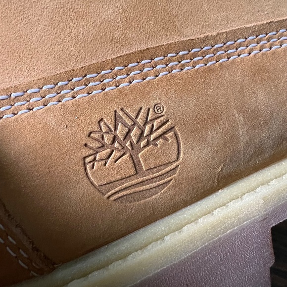 ⭐️NEW OUT OF BOX⭐️ Ladies TIMBERLAND Hiking Waterproof Boots ~ Size 7 - Picture 4 of 11